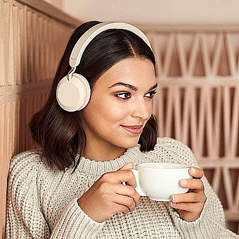 ������� �������� ������� ���� JABRA ����� ��� ELITE 45H