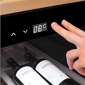 ���� ��� caso WineComfort 24